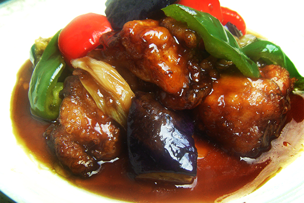 鶏肉となすのあっさり甘酢あん炒め